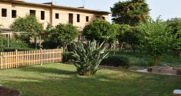 Agrokipos Tiny Cottage_Garden_01